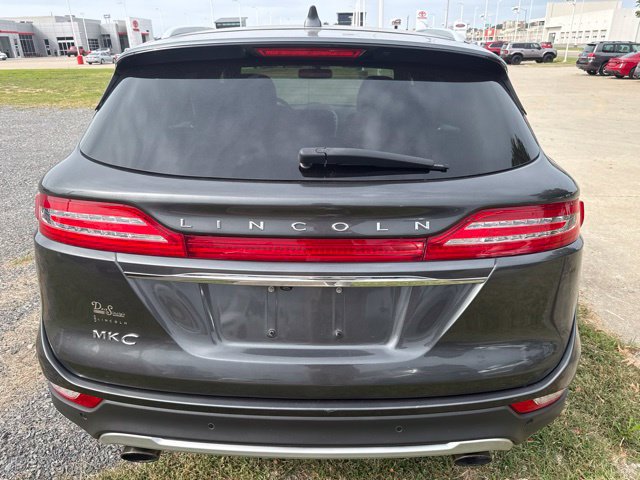 Used 2019 Lincoln MKC Premiere FWD image 4