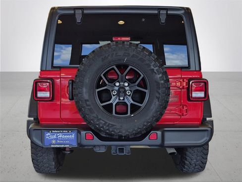 Used 2025 Jeep Wrangler Unlimited Sport AWD/4WD image 8