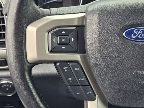 Used 2022 Ford F250 Lariat w/ Tremor Off-Road Package AWD/4WD image 27