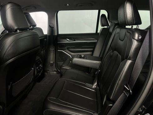 Used 2023 Jeep Grand Cherokee L Limited w/ Trailer Tow Group (B) image 28