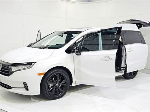 Used 2024 Honda Odyssey Sport image 30