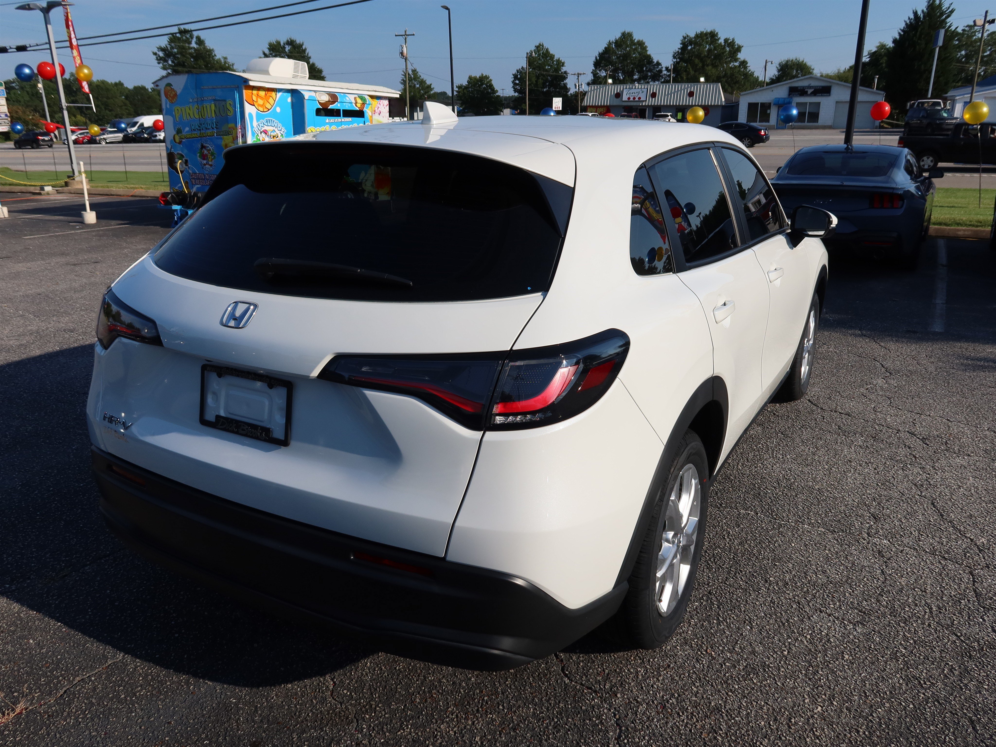 Certified 2024 Honda HR-V LX image 4
