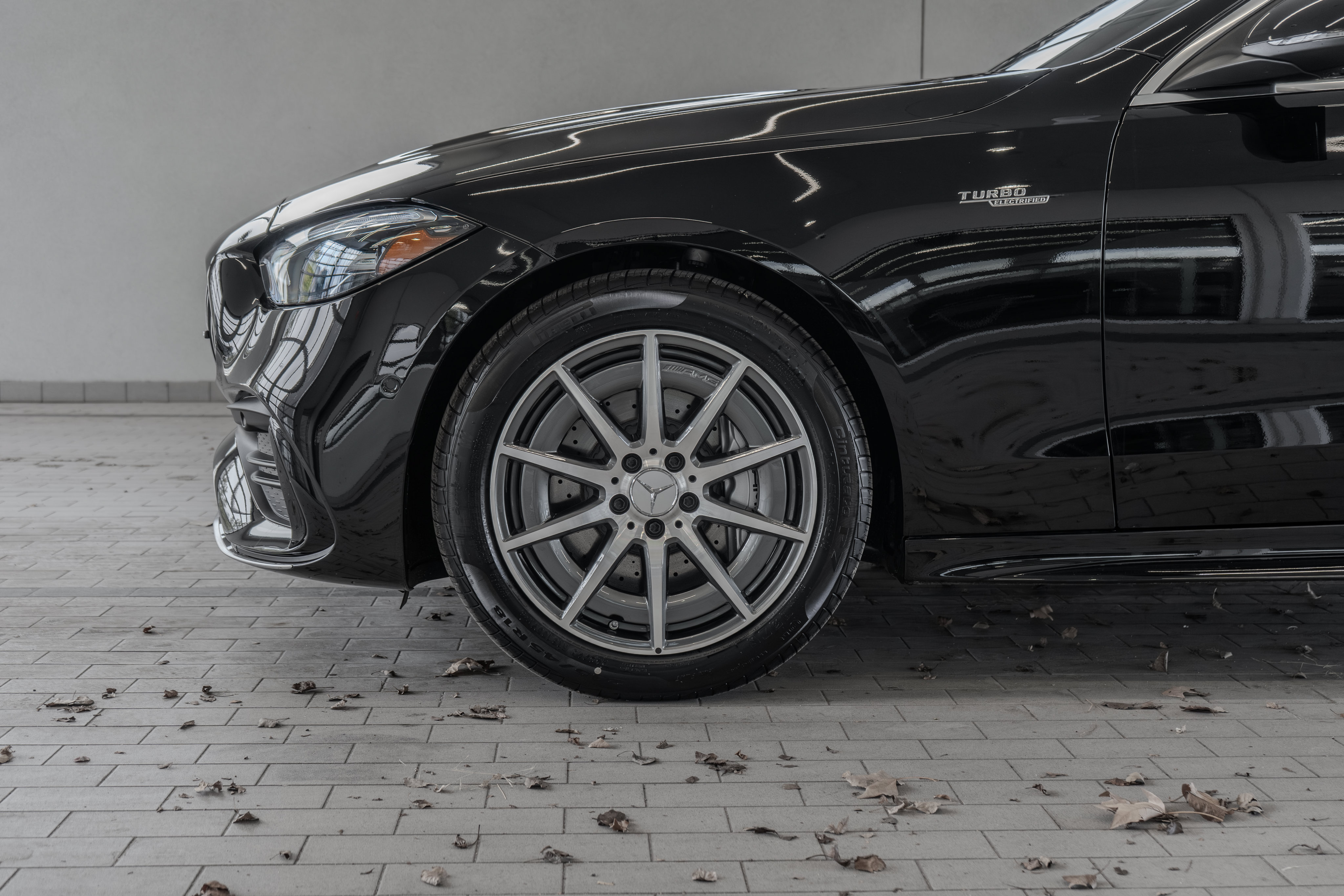 Used 2026 Mercedes-Benz C 43 AMG 4MATIC Sedan image 4