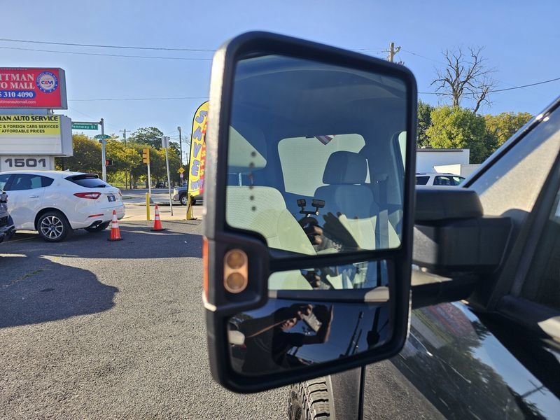 Used 2017 GMC Sierra 2500 4x4 Crew Cab image 17