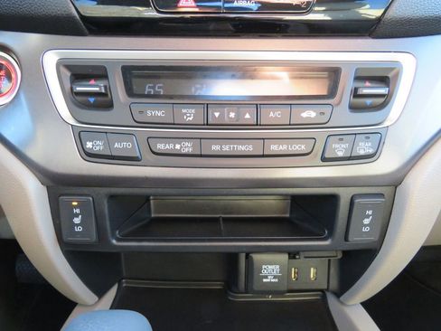 Used 2017 Honda Pilot EX-L image 18