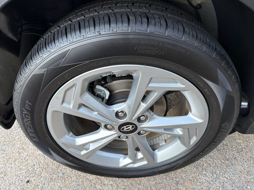 Used 2022 Hyundai Kona SEL w/ Convenience Package FWD image 17