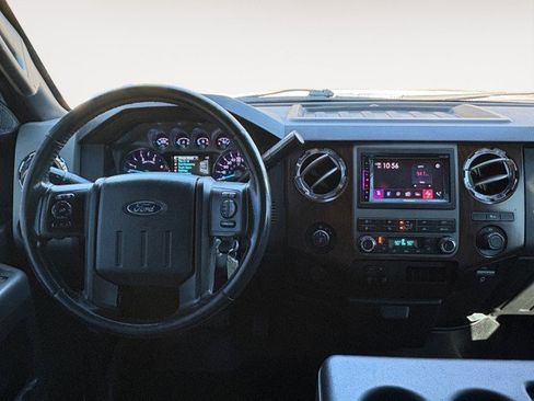 Used 2011 Ford F250 Lariat w/ Lariat Interior Pkg image 3
