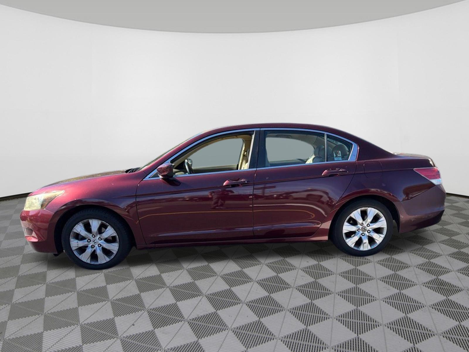 Used 2010 Honda Accord EX-L image 4