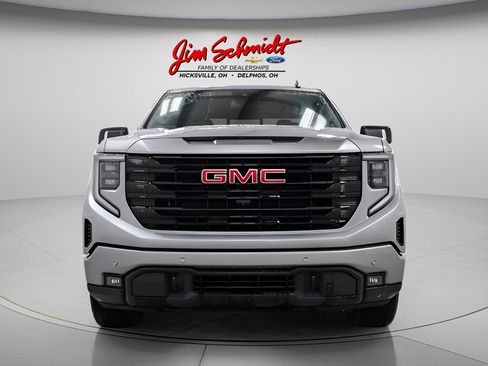 Used 2024 GMC Sierra 1500 Elevation w/ Elevation Premium Package AWD/4WD image 2