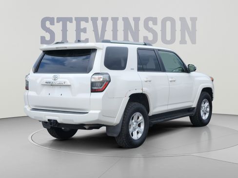 Used 2022 Toyota 4Runner SR5 Premium AWD/4WD image 5