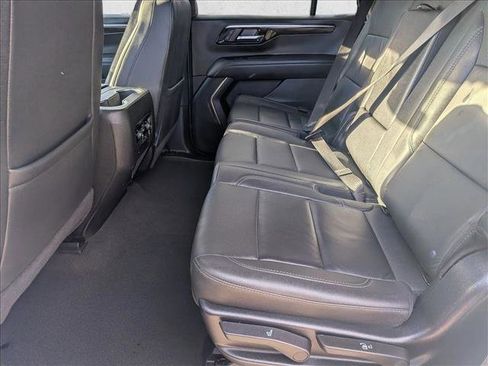 Used 2025 Chevrolet Tahoe LT image 16