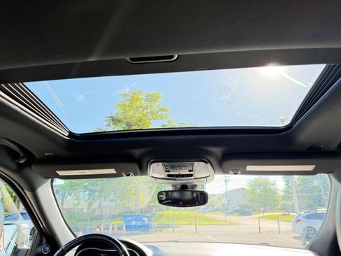 Used 2019 Jeep Grand Cherokee Limited AWD/4WD image 31
