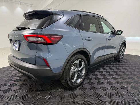 Used 2025 Ford Escape ST-Line w/ Tech Pack #1 FWD image 7