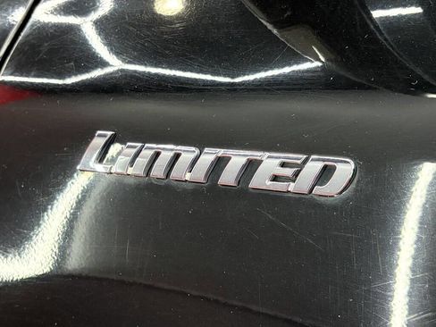 Used 2013 Toyota Highlander Limited image 32