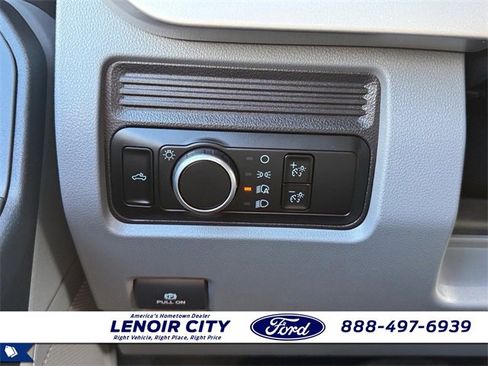 Used 2025 Ford F250 XL image 19