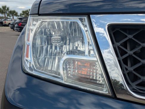 Used 2015 Nissan Frontier SV w/ SV Value Truck Package image 11