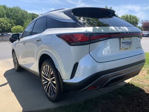 Used 2023 Lexus RX 350 Premium Plus w/ Cold Area Package image 8