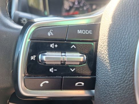 Used 2021 Kia Sorento S image 13