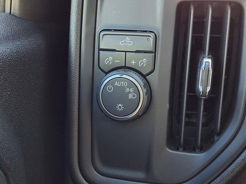 Used 2024 Chevrolet Silverado 1500 Custom image 16