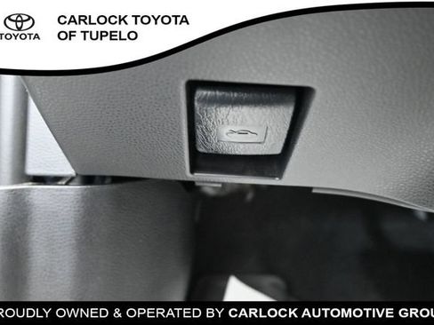 Used 2025 Toyota Corolla LE FWD image 24