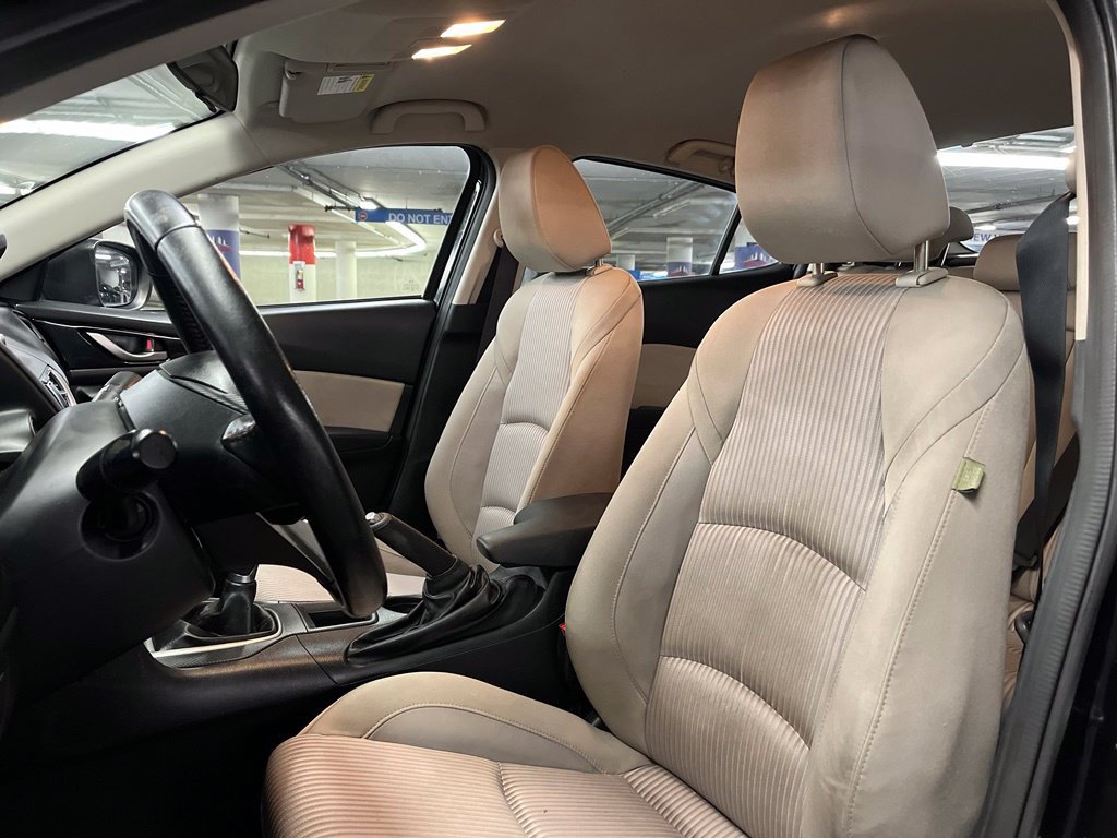 Used 2014 MAZDA MAZDA3 i Touring FWD image 16