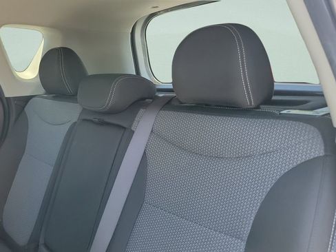Used 2017 Kia Soul + FWD image 11