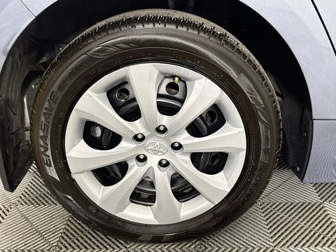 Used 2024 Toyota Corolla LE FWD image 30