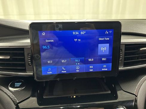 Used 2023 Ford Explorer ST-Line AWD/4WD image 14
