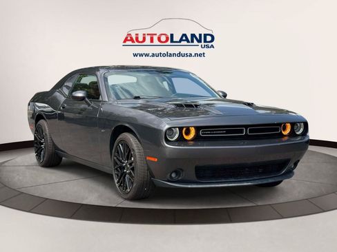Used 2018 Dodge Challenger GT w/ Driver Convenience Group AWD/4WD image 2