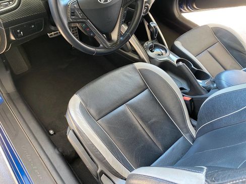 Used 2015 Hyundai Veloster Turbo FWD image 23