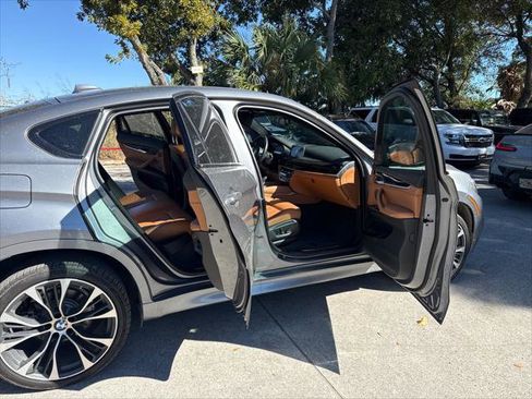 Used 2019 BMW X6 xDrive35i w/ M Sport Package image 13