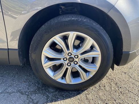 Used 2024 Ford Edge Titanium image 25