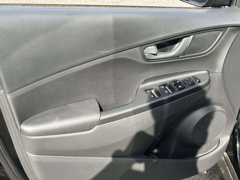 Certified 2023 Hyundai Kona SEL AWD/4WD image 16
