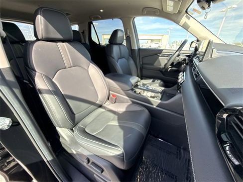 Used 2025 Honda Pilot EX-L image 25