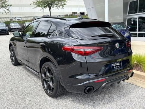Used 2023 Alfa Romeo Stelvio Estrema AWD/4WD image 7