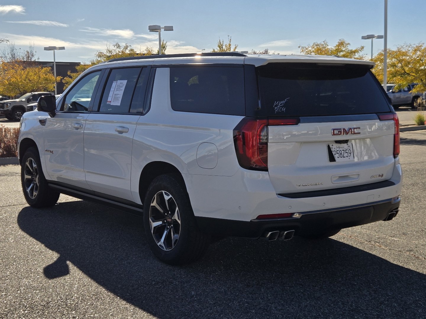 Used 2026 GMC Yukon XL AT4 w/ AT4 Premium Plus Package AWD/4WD image 13