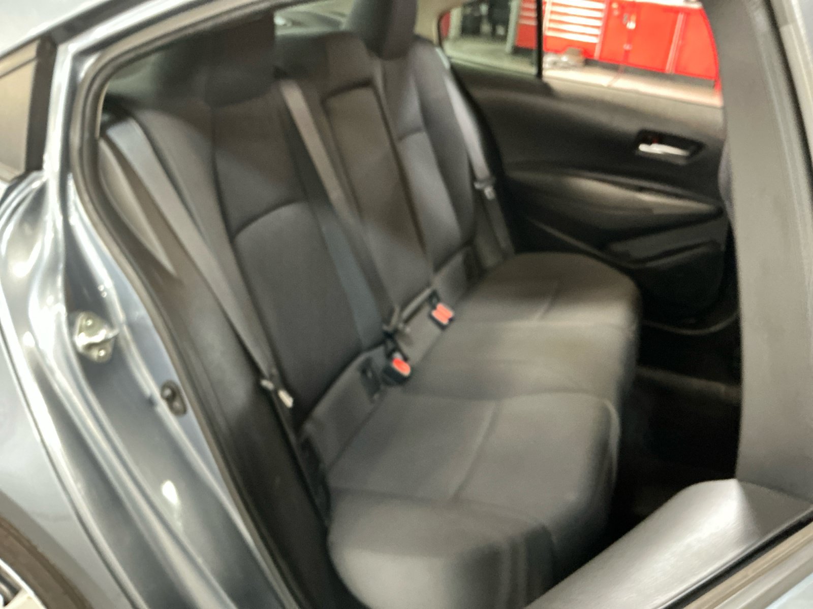 Used 2020 Toyota Corolla LE w/ Carpet Mat Package (TMS) FWD image 18