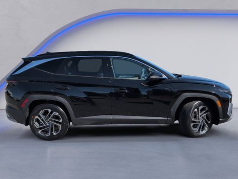 New 2026 Hyundai Tucson Limited FWD image 3