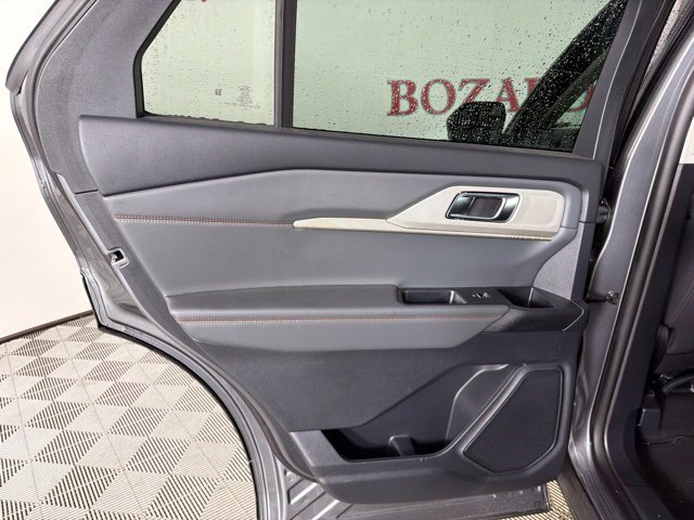 Used 2026 Ford Explorer Active RWD image 32