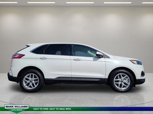Certified 2023 Ford Edge SEL w/ Convenience Package AWD/4WD image 2