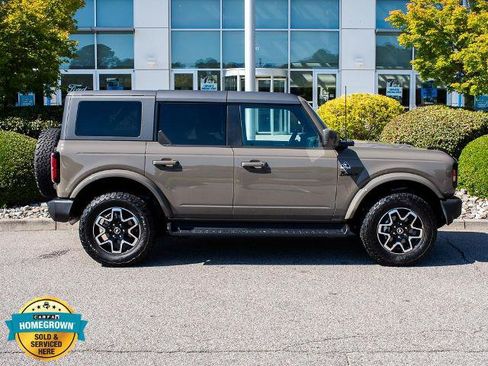 Certified 2025 Ford Bronco Outer Banks AWD/4WD image 1