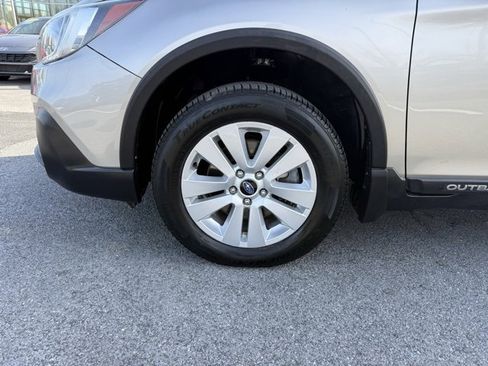 Used 2018 Subaru Outback 2.5i Premium w/ Protection Package #1 image 9