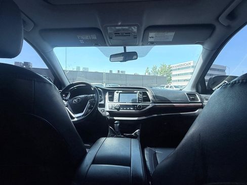 Used 2015 Toyota Highlander Limited AWD/4WD image 14