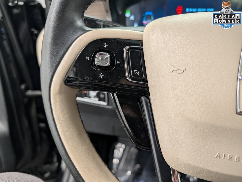 Used 2025 Lincoln Corsair Reserve AWD/4WD image 21