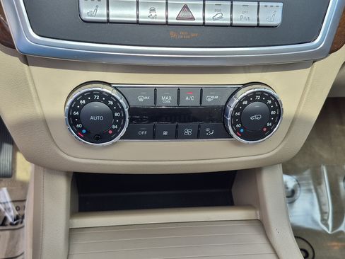 Used 2012 Mercedes-Benz ML 350 4MATIC image 26