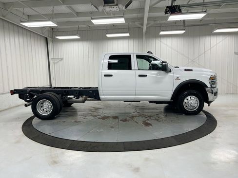 Used 2025 RAM 3500 Tradesman image 4