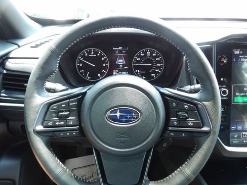 Used 2025 Subaru Forester Limited w/ Popular Package #2 AWD/4WD image 17