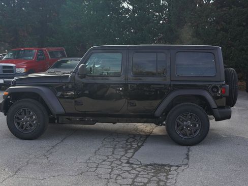 New 2026 Jeep Wrangler Sport S image 34