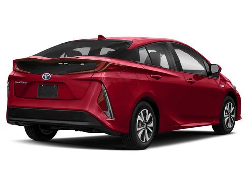Used 2019 Toyota Prius Prime Premium image 2