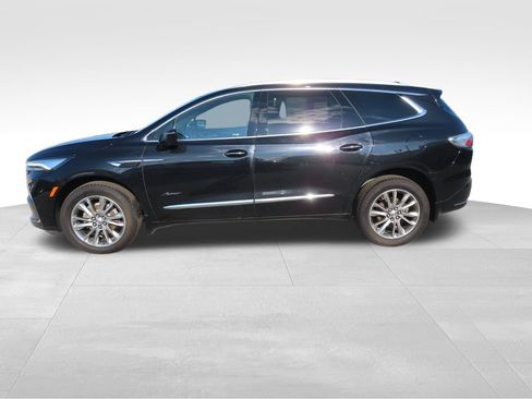 Used 2023 Buick Enclave Avenir w/ Trailering Package, 5000 lbs. AWD/4WD image 3